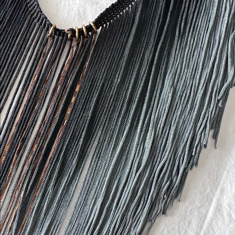 STUNNING VINTAGE FREE PEOPLE FRINGE NECKLACE - Picture 2 of 3
